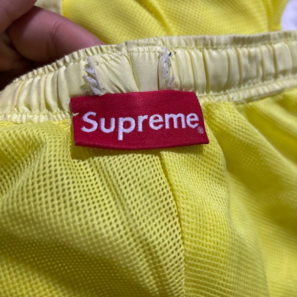 SUPREME Men’s Lemon Yellow Silk Sweat Pants - Picture 12 of 15